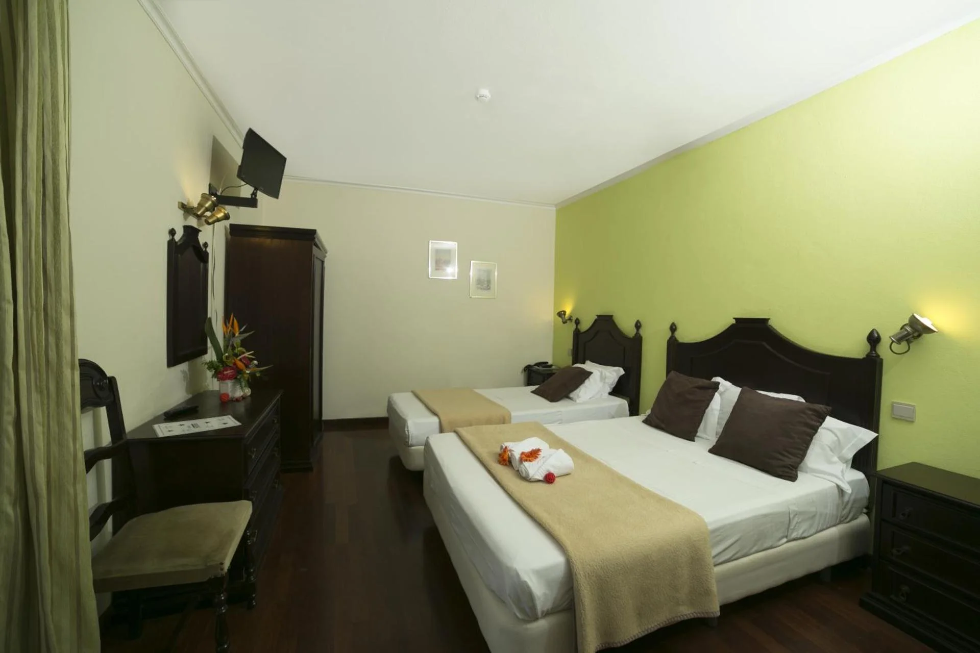 Hotel Sirius