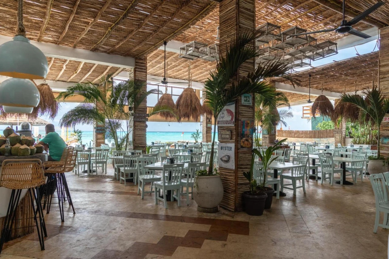 La Palma Beachfront Hotel & Club Nautico