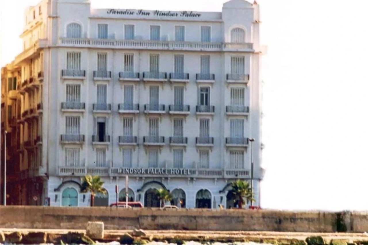 Paradise Inn - Windsor Palace Hotel