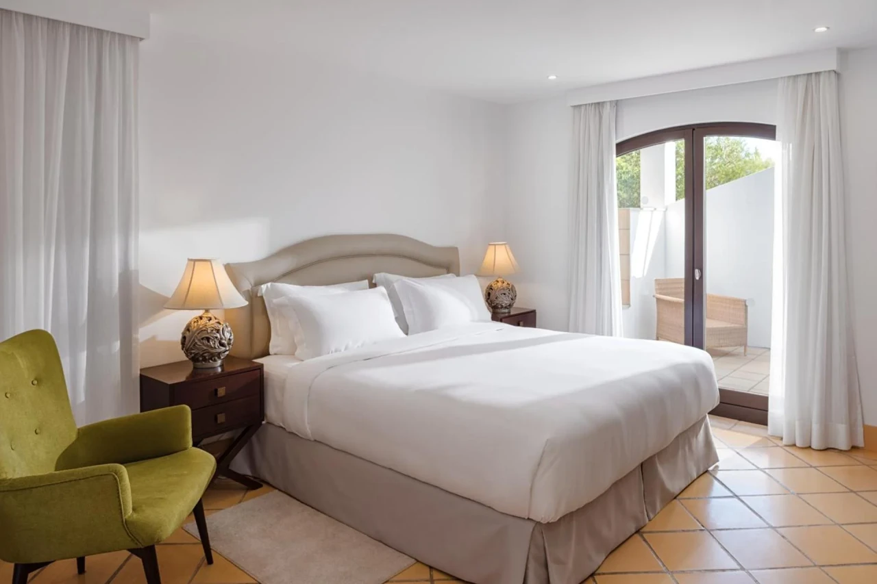 Pine Cliffs Village & Golf Suites