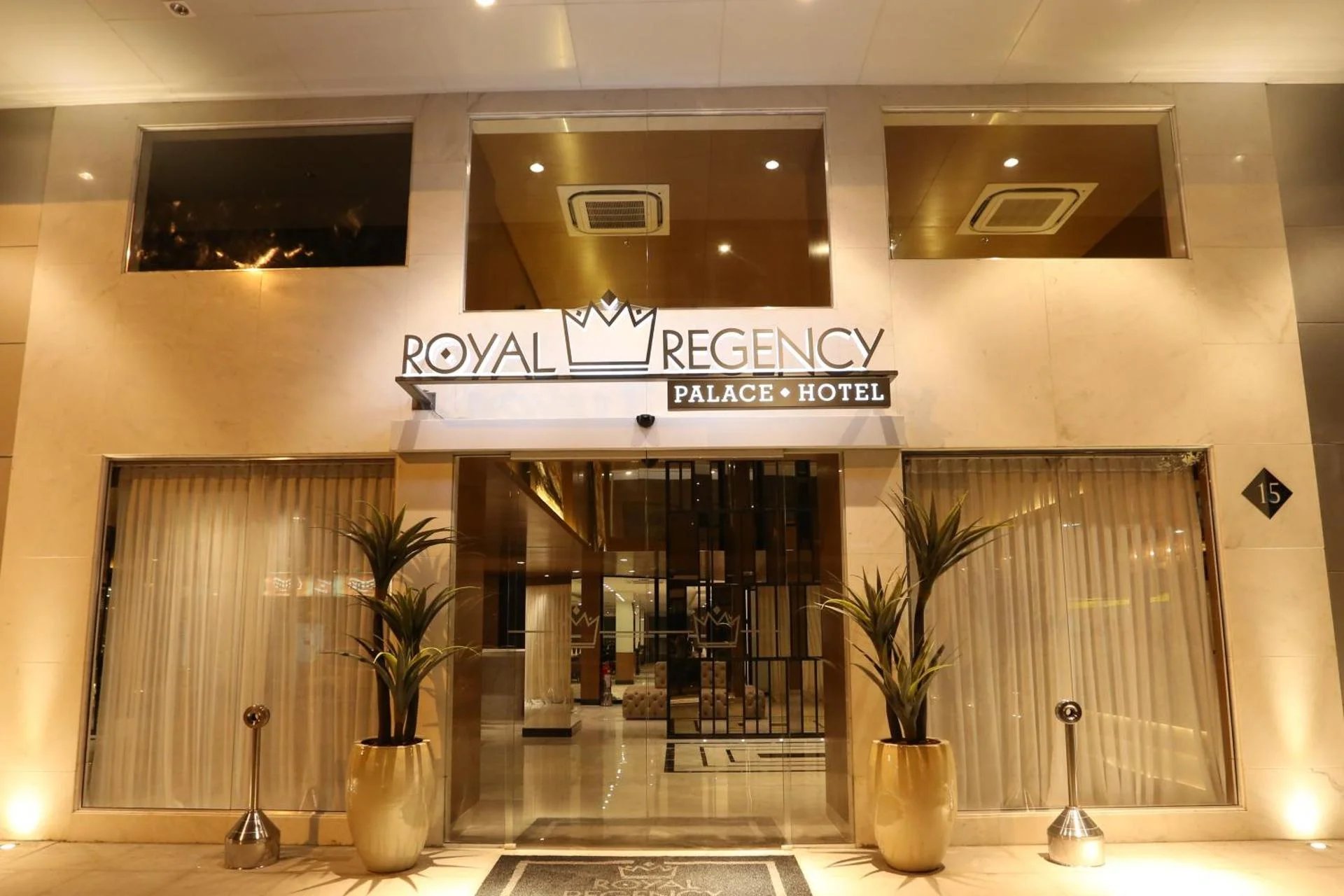 Royal Regency Palace Hotel